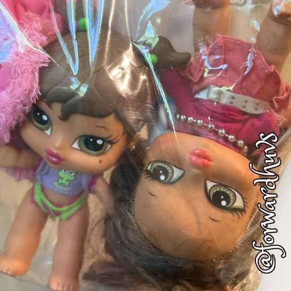 Baby Bratz Dolls x 2 with Accessories - Picture 7 of 8